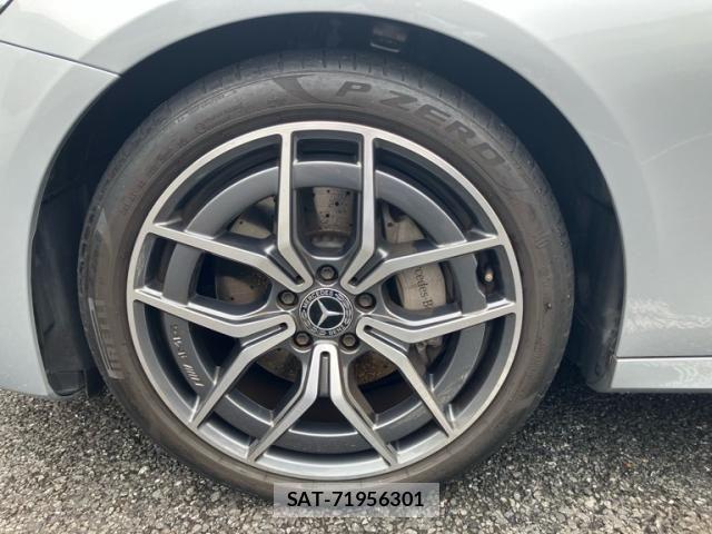 Mercedes Benz E-CLASS 2022-12 8830251-6