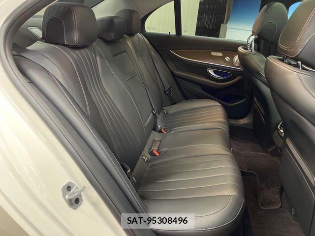 Mercedes Benz E-CLASS 2020-01 8849765-9