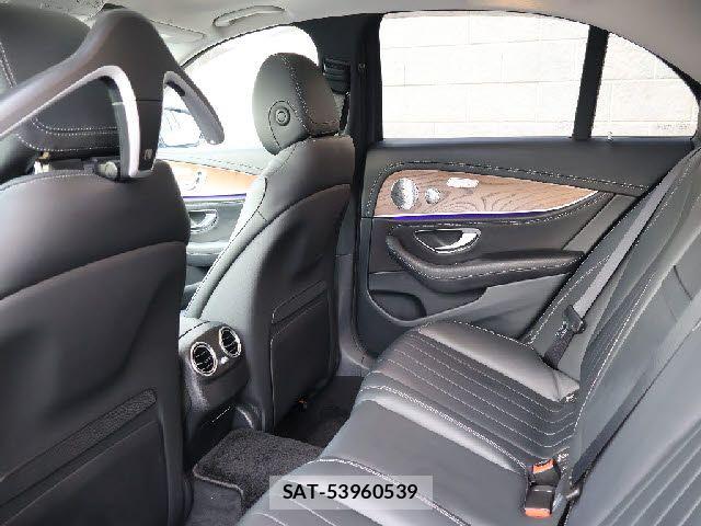 Mercedes Benz E-CLASS 2017-08 8849763-3