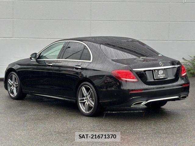 Mercedes Benz E-CLASS 2018-06 8871424-23