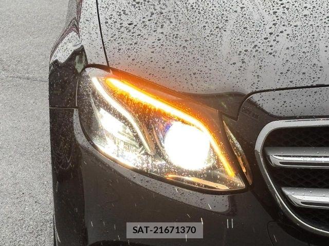 Mercedes Benz E-CLASS 2018-06 8871424-24
