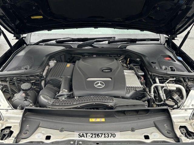 Mercedes Benz E-CLASS 2018-06 8871424-27