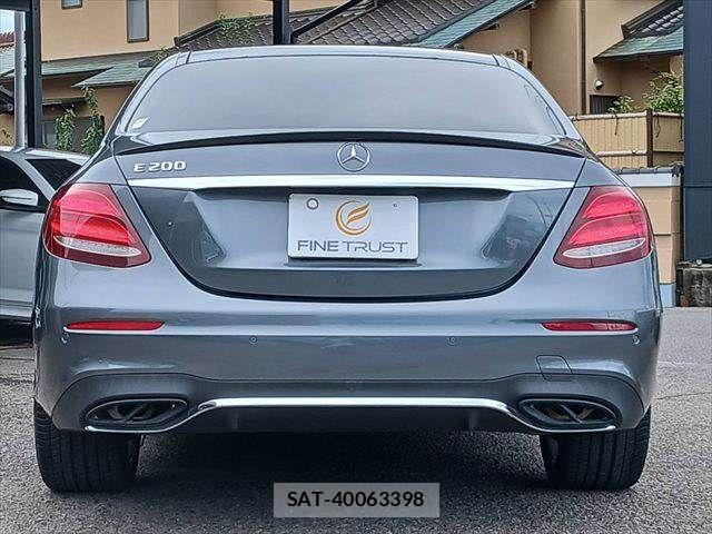 Mercedes Benz E-CLASS 2016-08 8880722-17