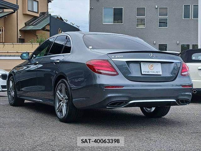 Mercedes Benz E-CLASS 2016-08 8880722-18