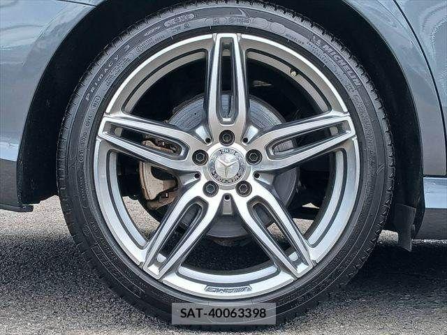 Mercedes Benz E-CLASS 2016-08 8880722-25