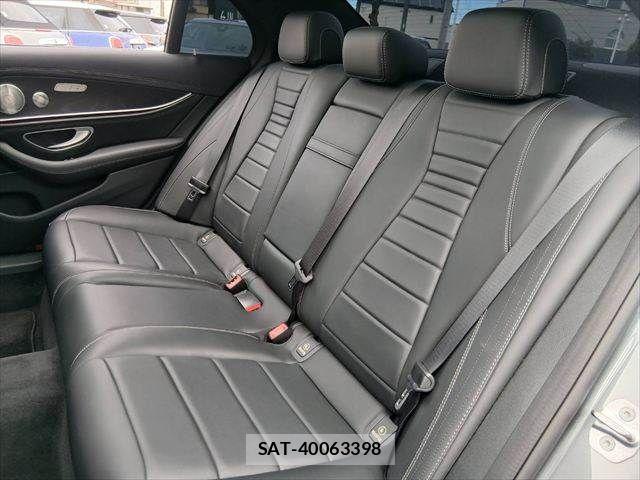Mercedes Benz E-CLASS 2016-08 8880722-29