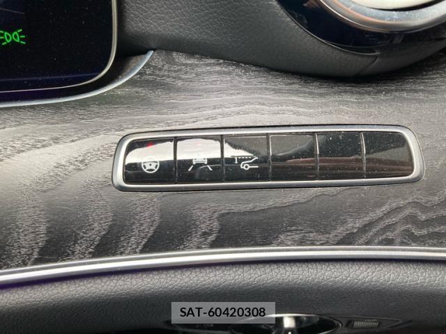 Mercedes Benz E-CLASS 2017-12 8880726-16