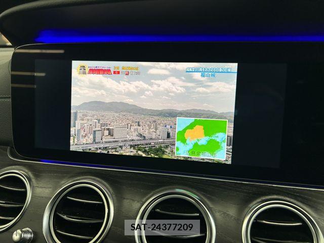 Mercedes Benz E-CLASS 2016-08 8880723-14