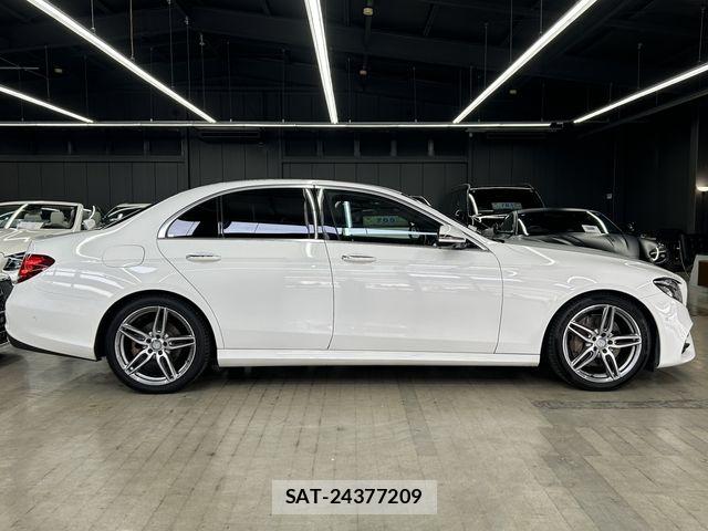 Mercedes Benz E-CLASS 2016-08 8880723-6