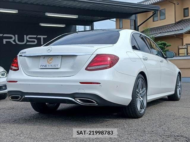 Mercedes Benz E-CLASS 2016-08 8880724-16
