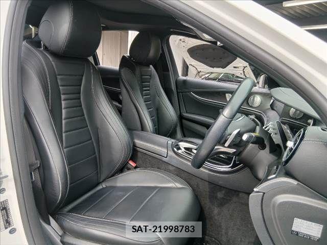 Mercedes Benz E-CLASS 2016-08 8880724-7
