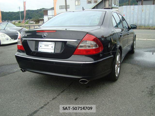 Mercedes Benz E-CLASS 2008-03 8880725-3