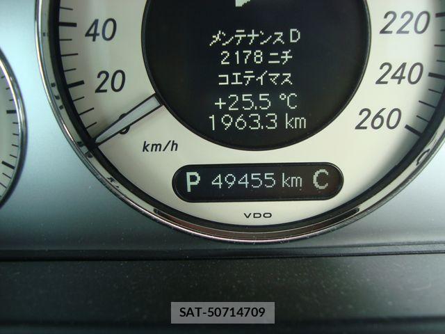 Mercedes Benz E-CLASS 2008-03 8880725-5