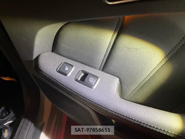 Mercedes Benz E-CLASS 2011-11 8880729-17