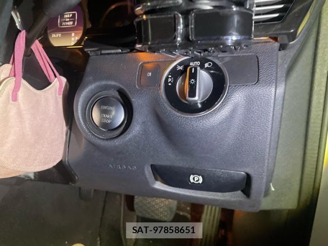 Mercedes Benz E-CLASS 2011-11 8880729-19
