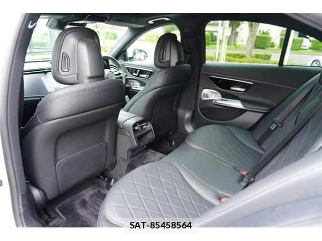 Mercedes Benz E-CLASS 2024-01 8880720-18