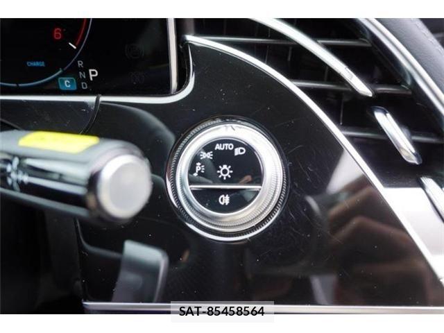 Mercedes Benz E-CLASS 2024-01 8880720-28