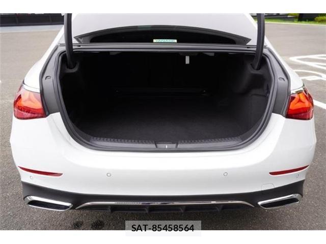 Mercedes Benz E-CLASS 2024-01 8880720-6