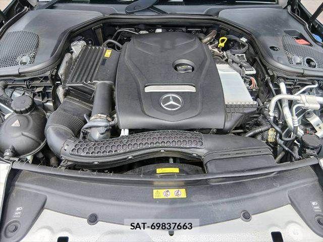 Mercedes Benz E-CLASS 2016-09 8880721-27