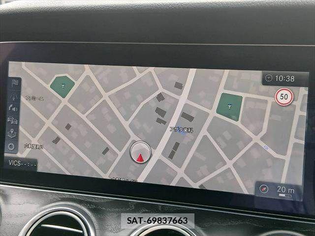 Mercedes Benz E-CLASS 2016-09 8880721-4