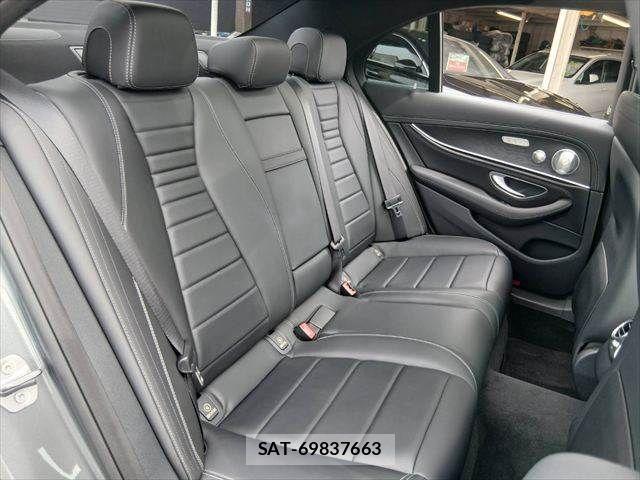Mercedes Benz E-CLASS 2016-09 8880721-7