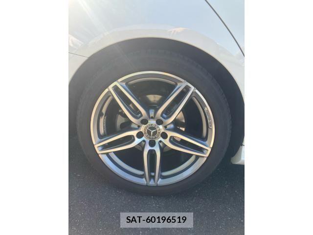 Mercedes Benz E-CLASS 2018-03 8883897-6
