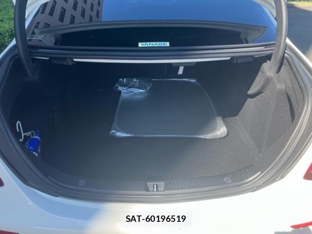 Mercedes Benz E-CLASS 2018-03 8883897-8