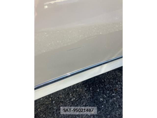 Mercedes Benz E-CLASS 2013-08 7562417-15