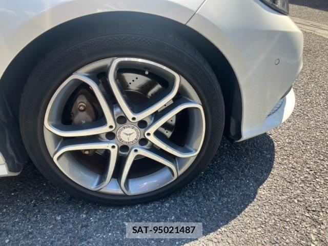 Mercedes Benz E-CLASS 2013-08 7562417-3