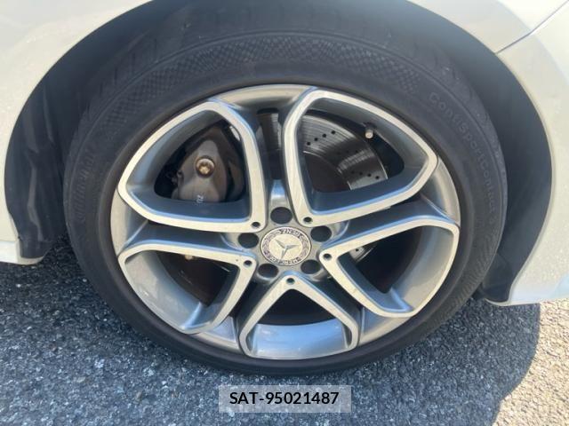 Mercedes Benz E-CLASS 2013-08 7562417-4