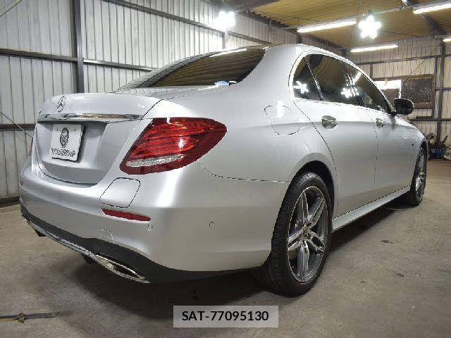 Mercedes Benz E-CLASS 2018-06 6272238-2