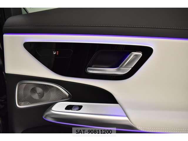 Mercedes Benz E-CLASS 2024-10 7221584-16