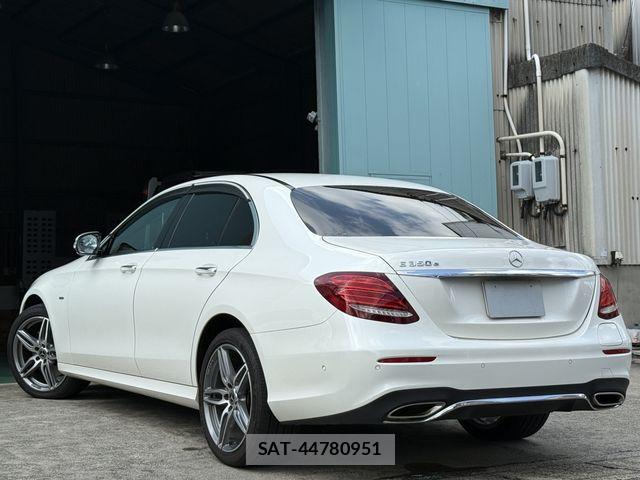 Mercedes Benz E-CLASS 2017-09 8315391-3