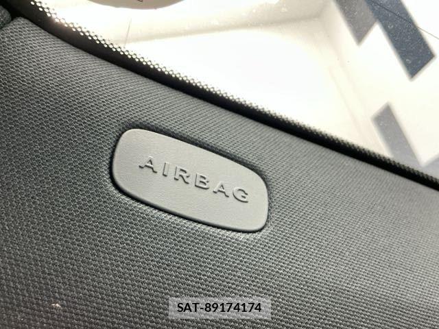 Mercedes Benz E-CLASS 2017-10 8315390-12