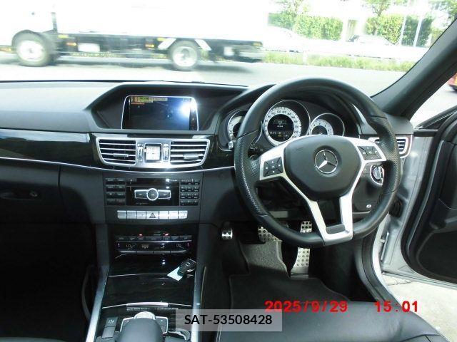 Mercedes Benz E-CLASS 2013-09 1347126-11