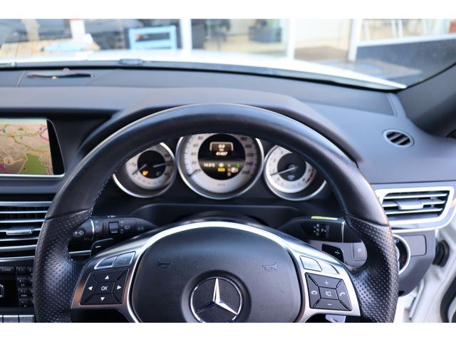 Mercedes Benz E-CLASS 2014-01 1464114-14