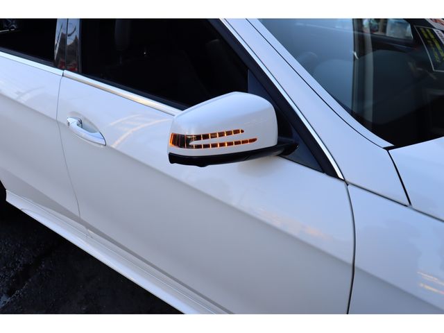 Mercedes Benz E-CLASS 2014-01 1464114-18