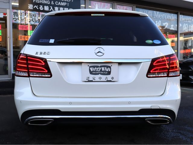 Mercedes Benz E-CLASS 2014-01 1464114-19