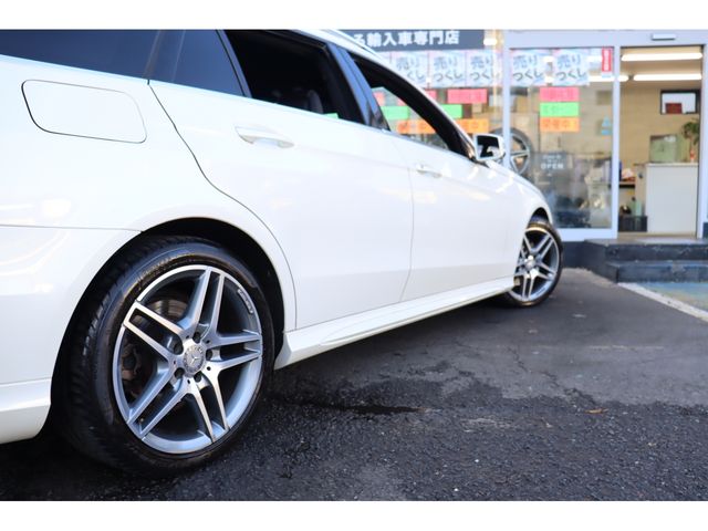 Mercedes Benz E-CLASS 2014-01 1464114-24