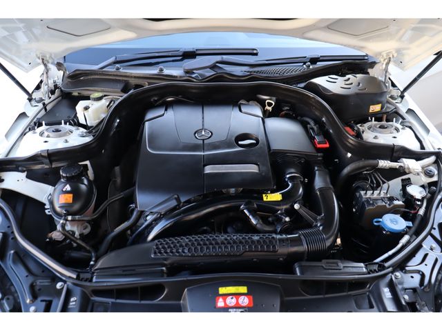 Mercedes Benz E-CLASS 2014-01 1464114-25