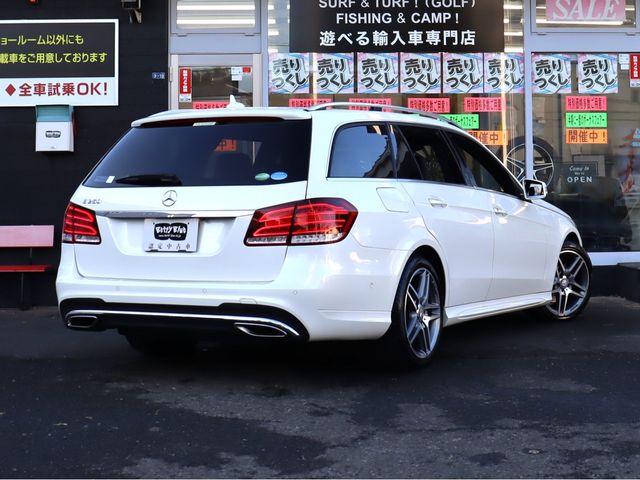 Mercedes Benz E-CLASS 2014-01 1464114-26