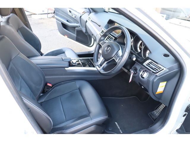 Mercedes Benz E-CLASS 2014-01 1464114-2
