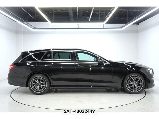 Mercedes Benz E-CLASS 2021-09 2100065-3