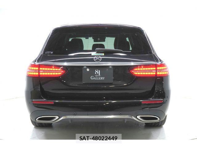 Mercedes Benz E-CLASS 2021-09 2100065-4