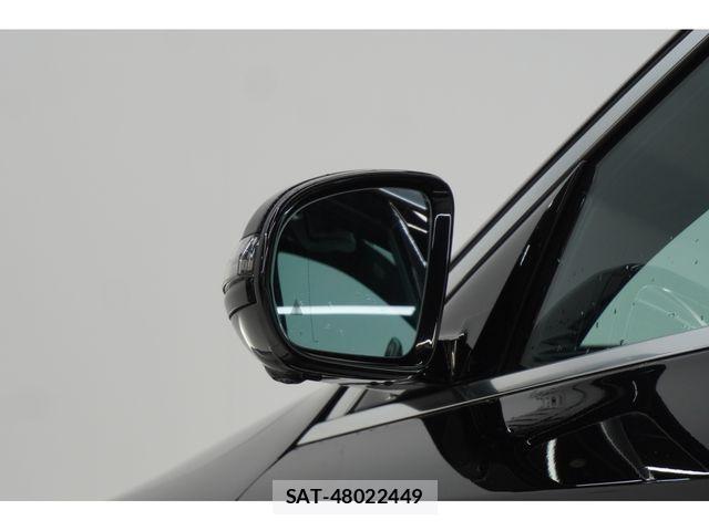 Mercedes Benz E-CLASS 2021-09 2100065-8