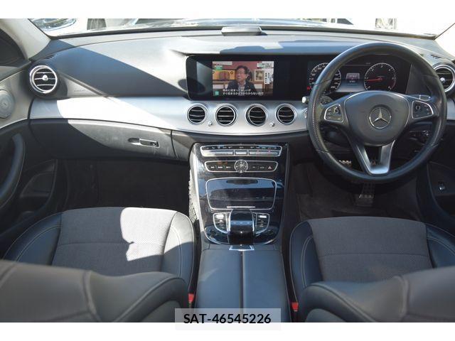 Mercedes Benz E-CLASS 2017-03 4326876-9