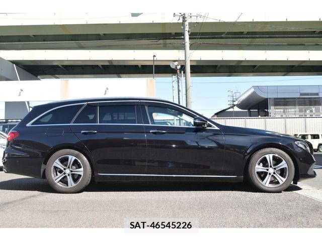 Mercedes Benz E-CLASS 2017-03 4326876-7