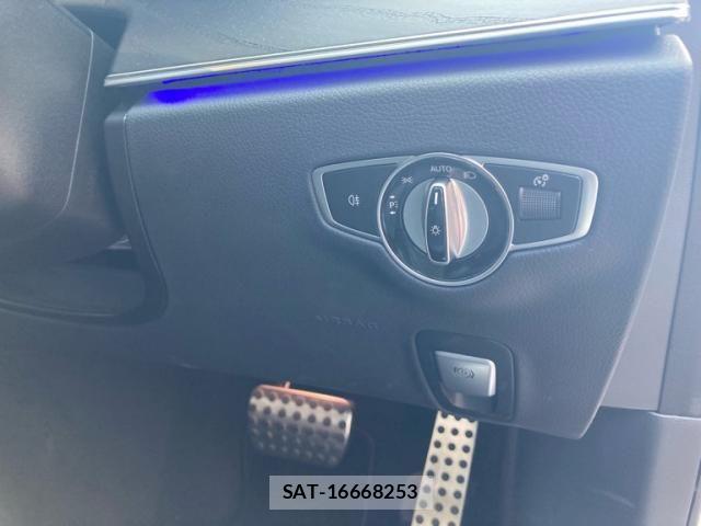 Mercedes Benz E-CLASS 2022-09 5871819-17