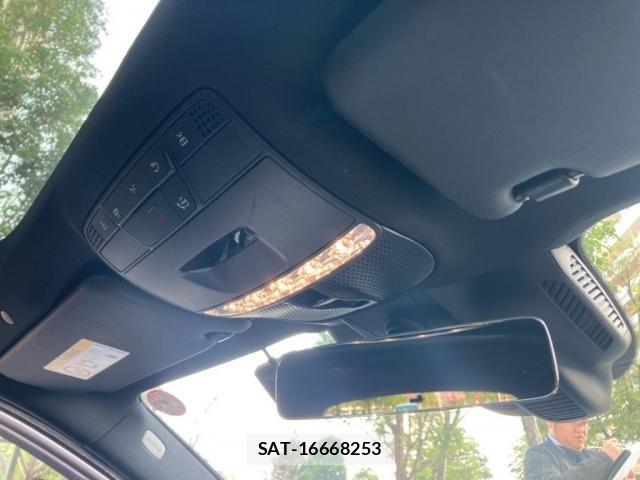 Mercedes Benz E-CLASS 2022-09 5871819-23