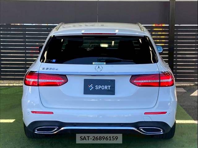Mercedes Benz E-CLASS 2017-04 5871820-13